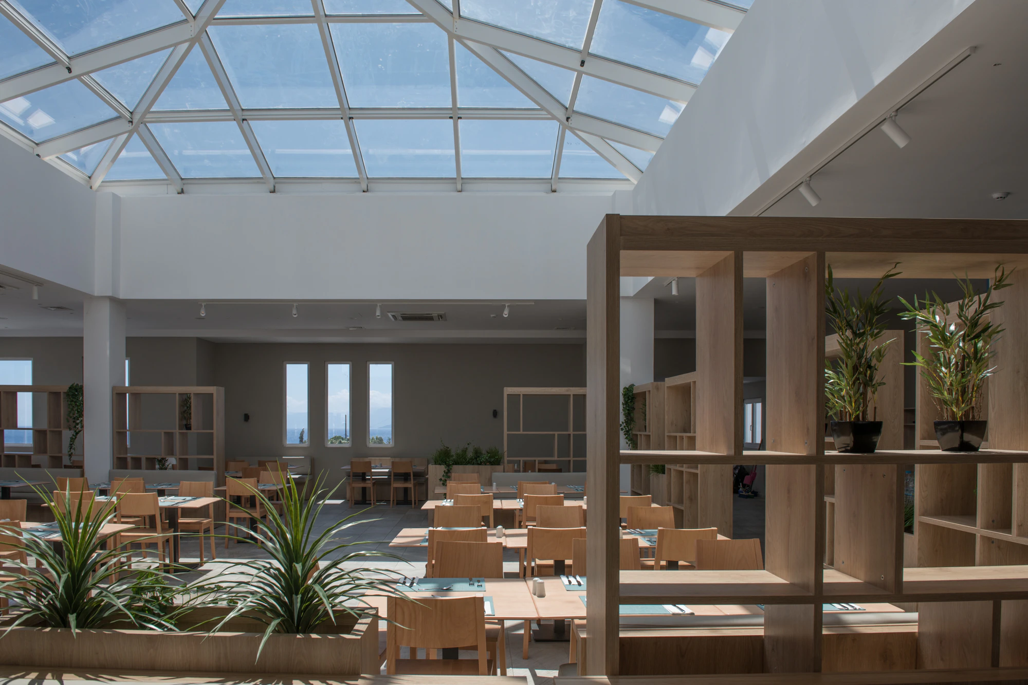 Ariadne Main Restaurant buffet
