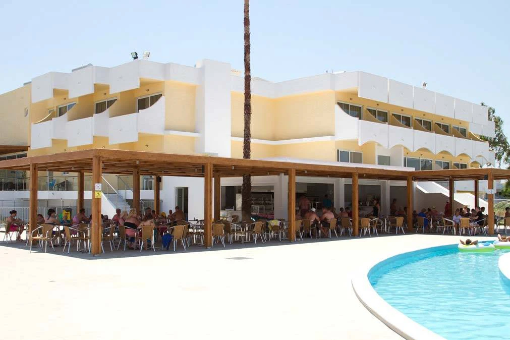 Pool bar